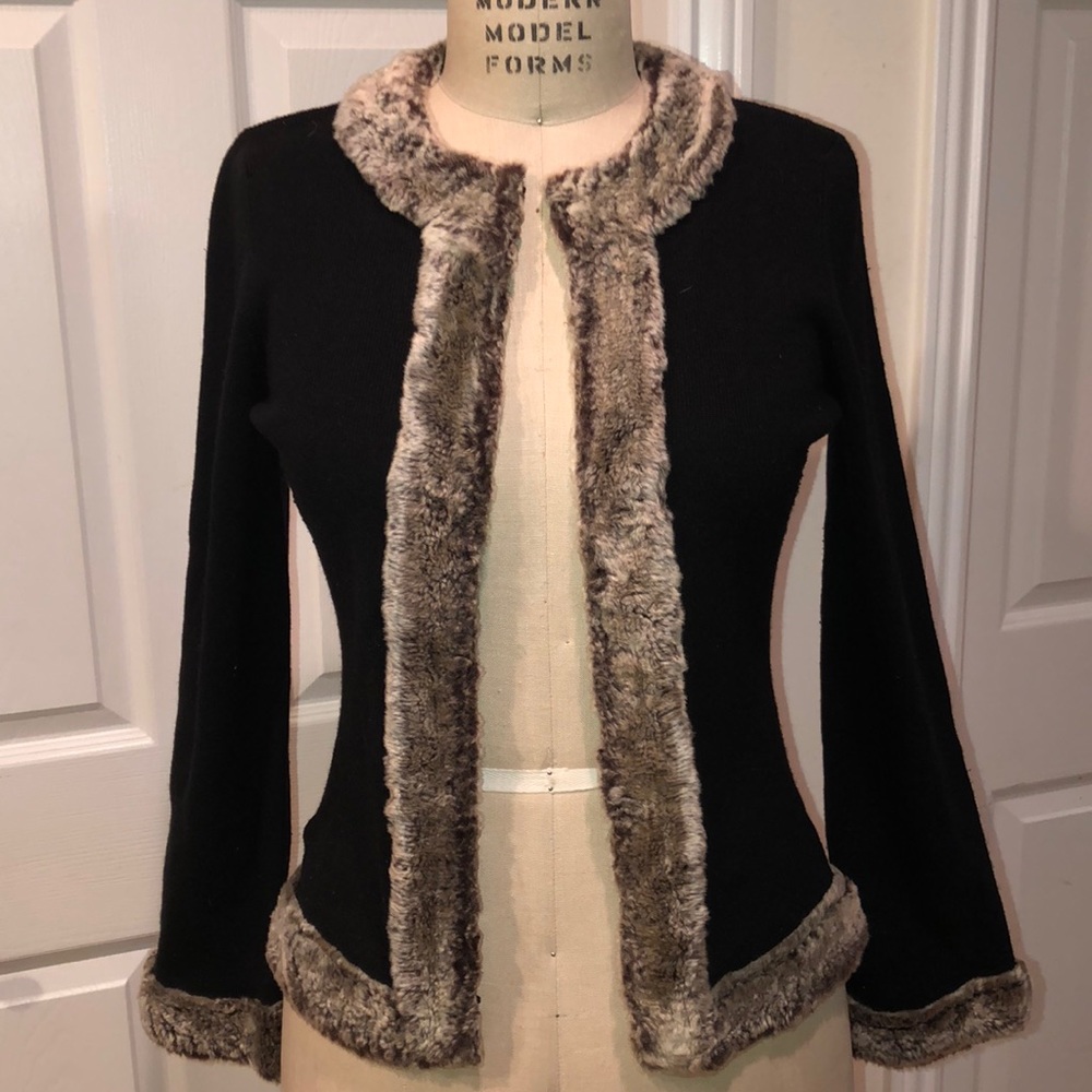 Ladies sweater
